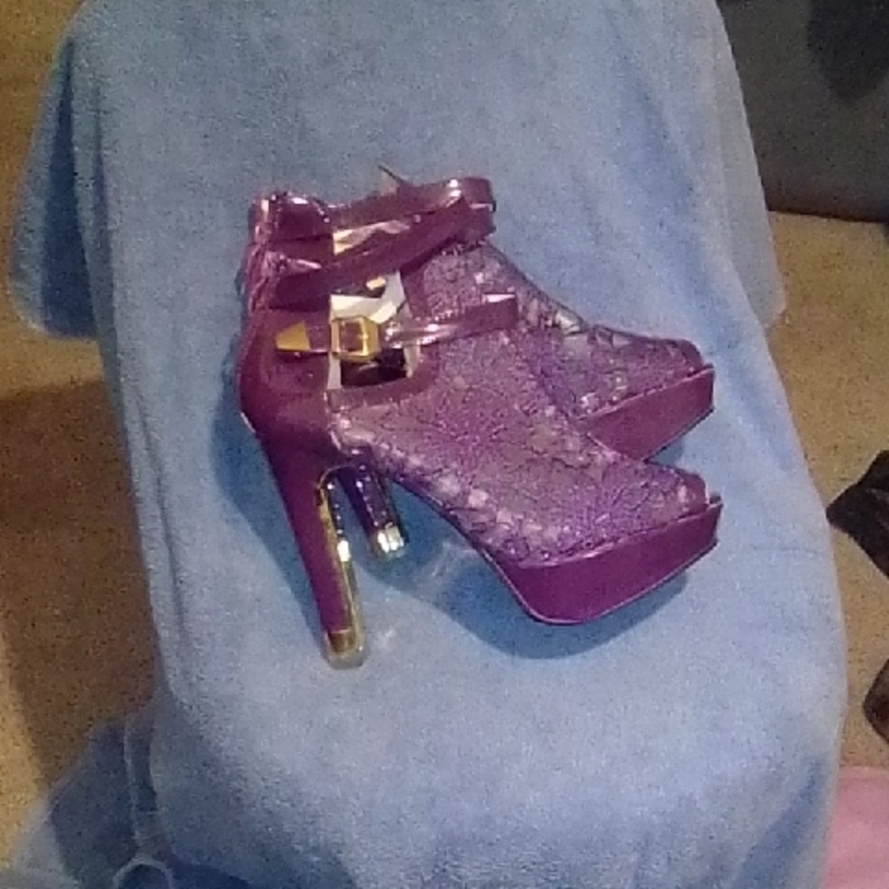 Chic Purple Stiletto Heels